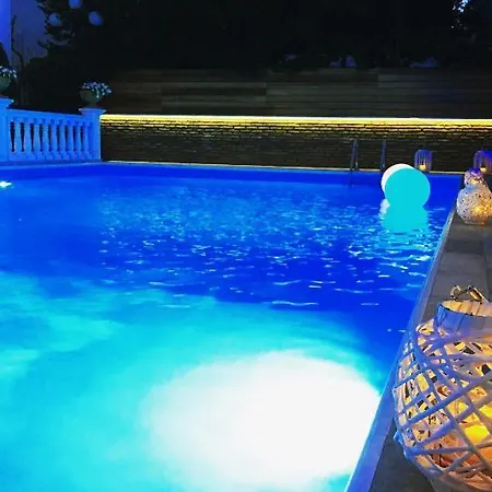 Armata Boutique Hotel