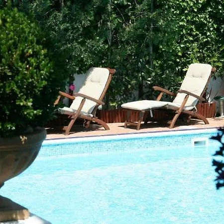 Armata Boutique Hotel