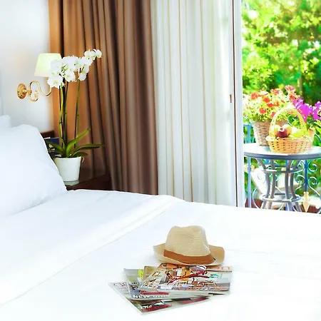 Armata Boutique Hotel